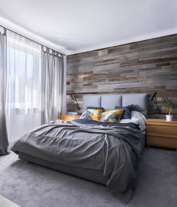 Grey-bed-with-grey-wall-panels-01